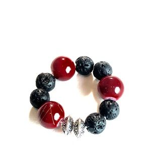 Women’s black and red beads ring
